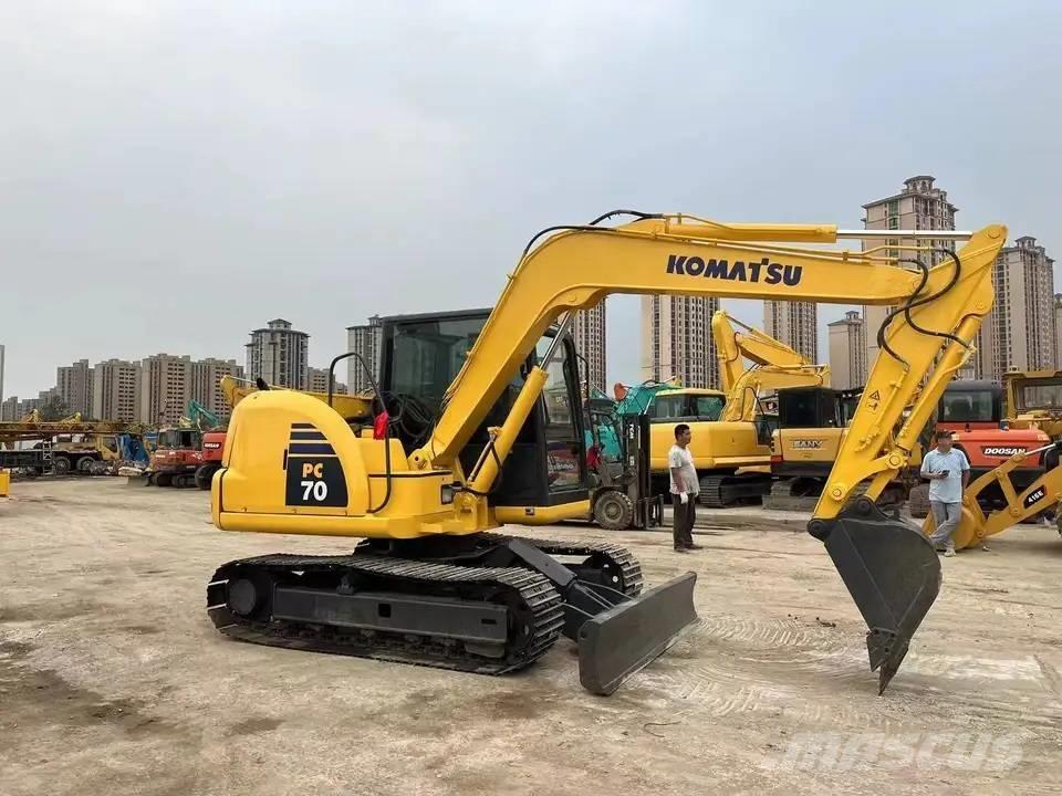 Komatsu PC 70-8 Minikoparki