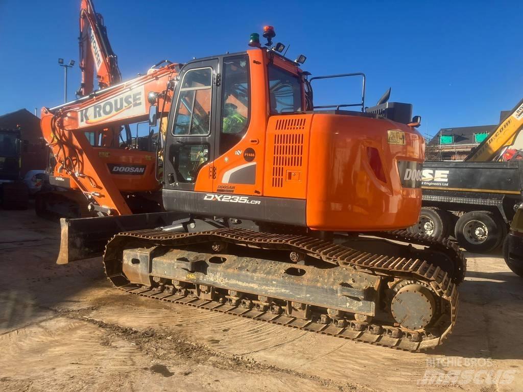 Doosan DX 235 LCR Koparki gąsienicowe