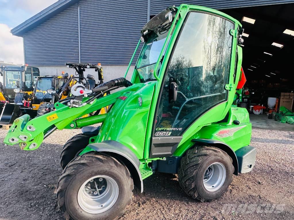 Avant 650 i Ładowarki wielofunkcyjne