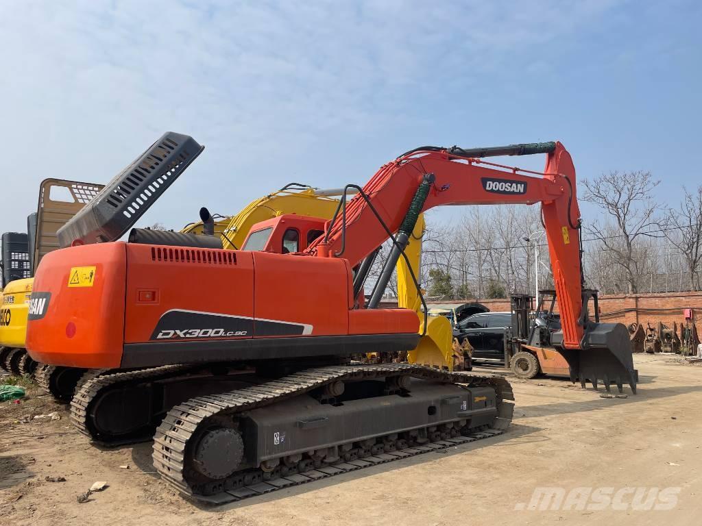 Doosan DX 300 Koparki gąsienicowe