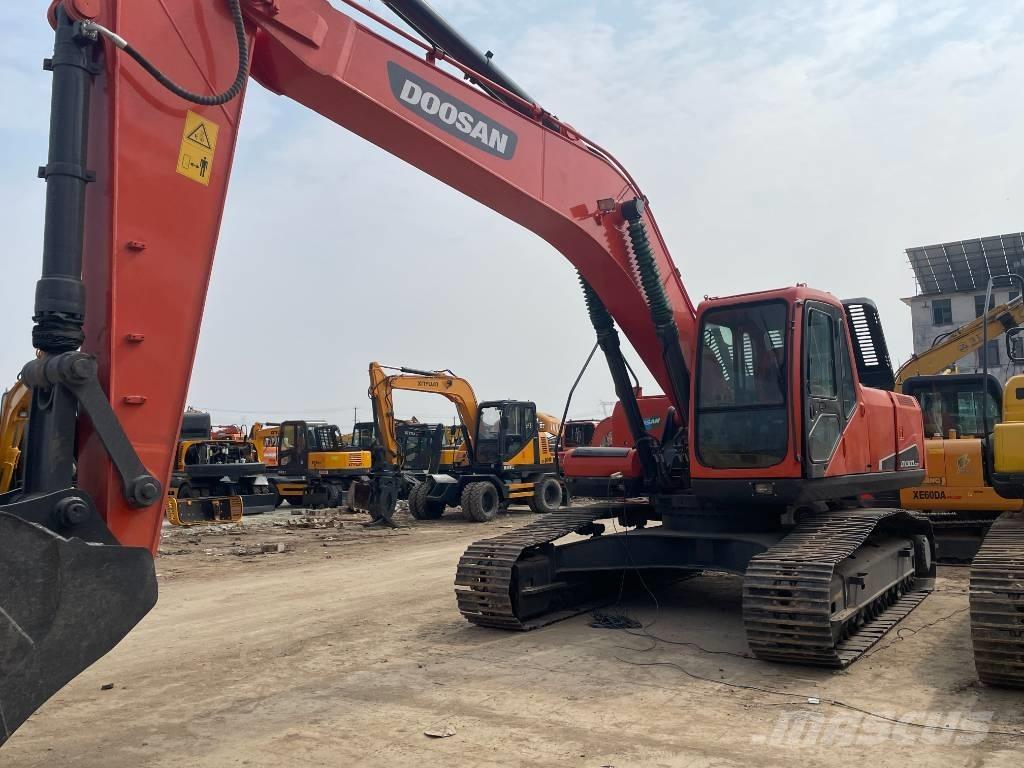 Doosan DX 300 Koparki gąsienicowe