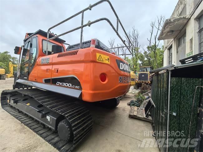 Doosan DX 300 LC Koparki gąsienicowe