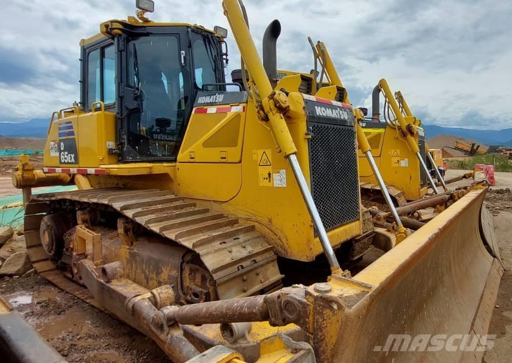 Komatsu D 65 EX-16 Spycharki gąsienicowe
