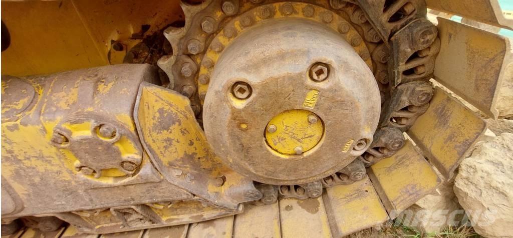 Komatsu D 65 EX-16 Spycharki gąsienicowe