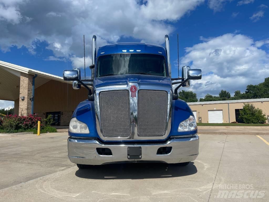 Kenworth T 680 Ciągniki siodłowe
