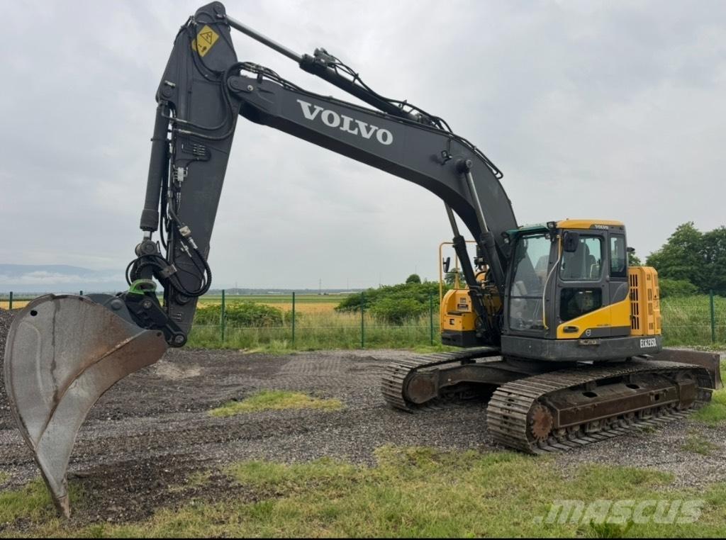 Volvo ECR235DL Koparki gąsienicowe