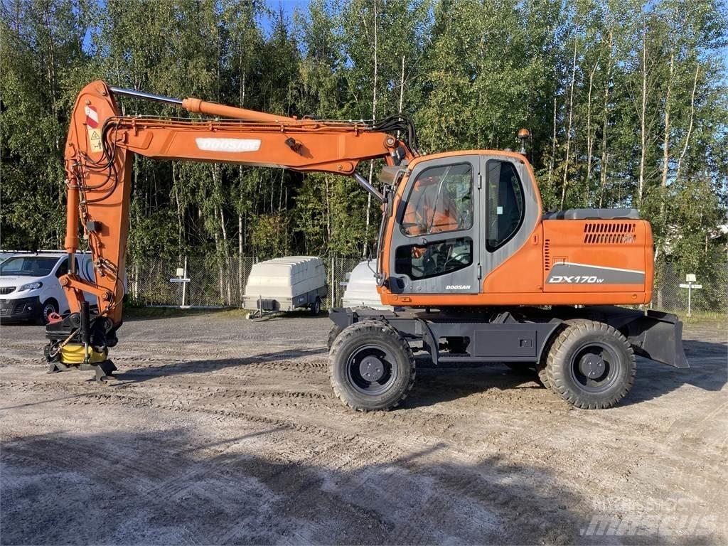 Doosan DX 170 W Koparki kołowe