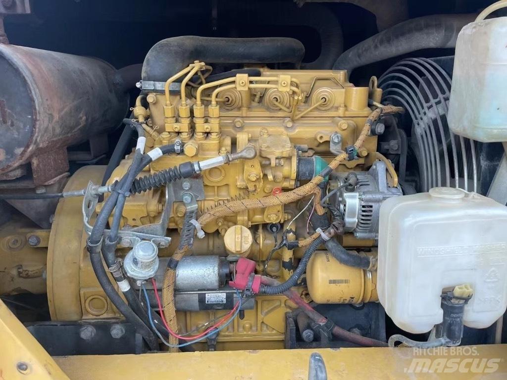 CAT 307 E2 Koparki gąsienicowe