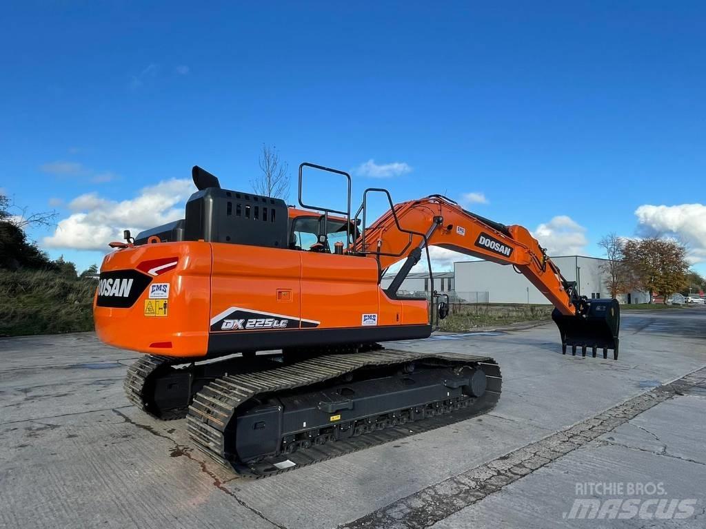 Doosan DX225LC-7 Koparki gąsienicowe