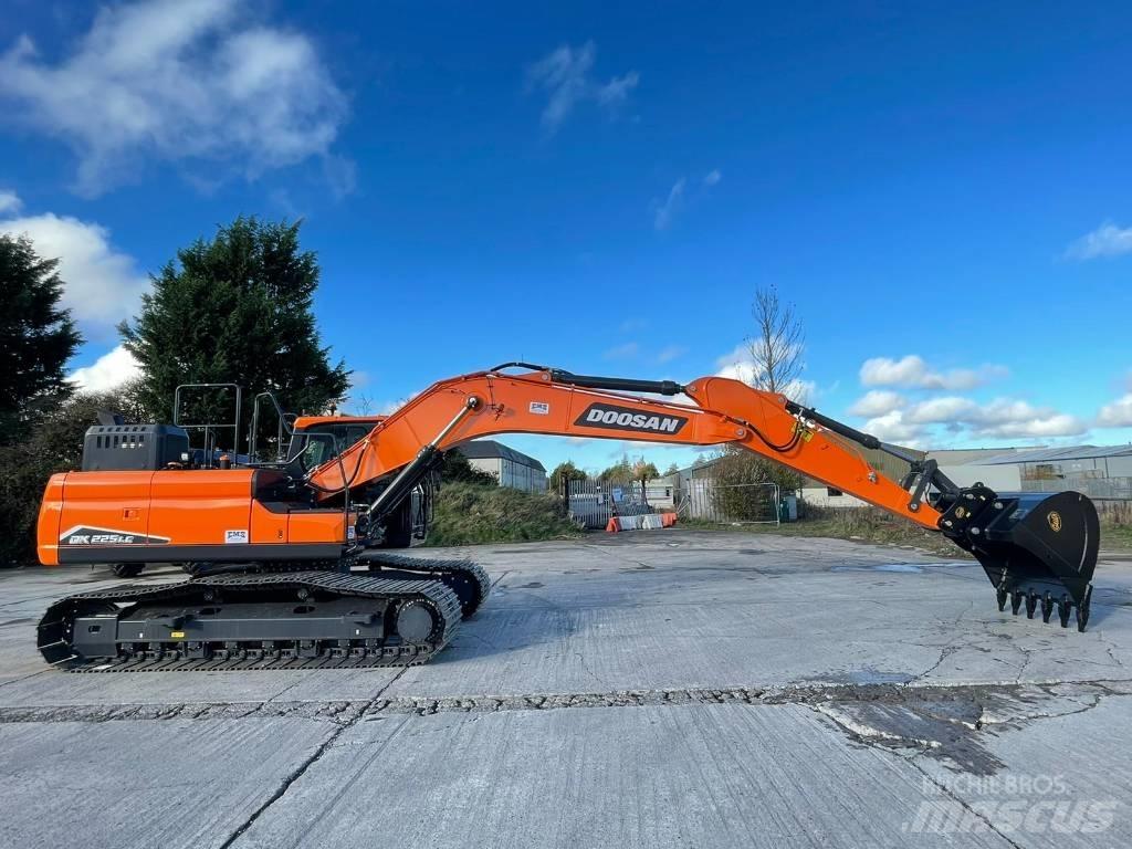 Doosan DX225LC-7 Koparki gąsienicowe
