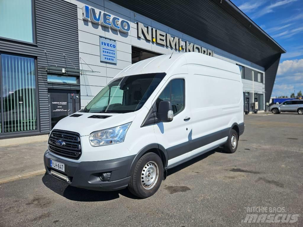 Ford Transit Busy / Vany