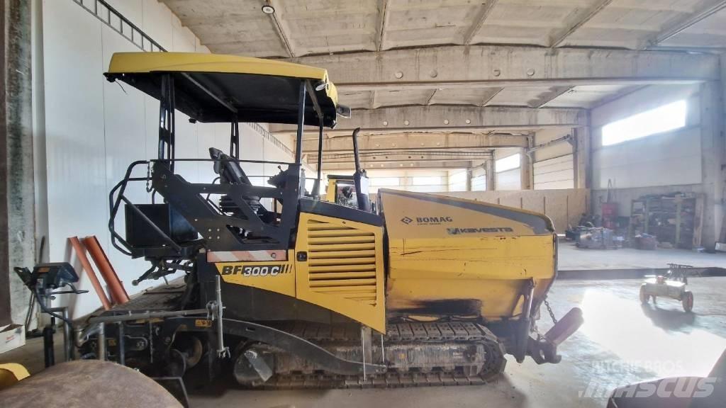 Bomag BF 300 Rozściełacze do asfaltu