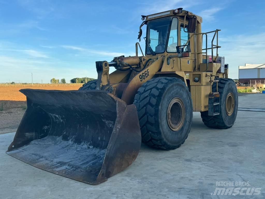 CAT 966 F Ładowarki kołowe
