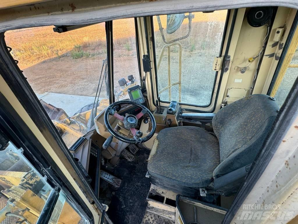 CAT 966 F Ładowarki kołowe