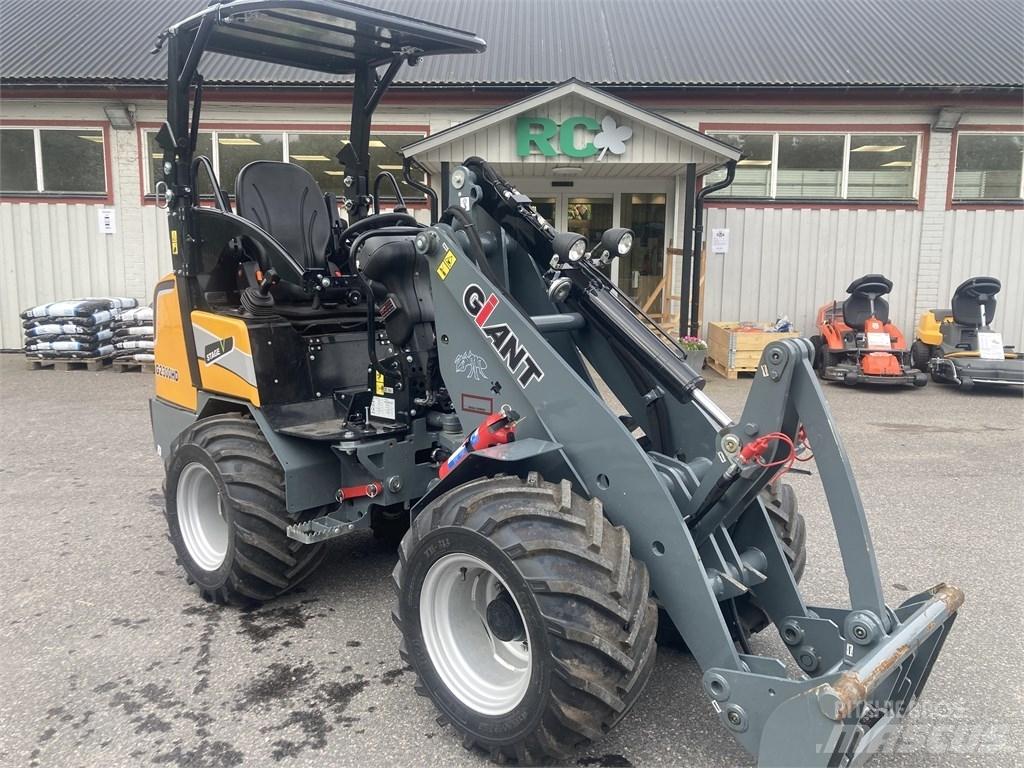 GiANT G2300HD Ładowarki wielofunkcyjne