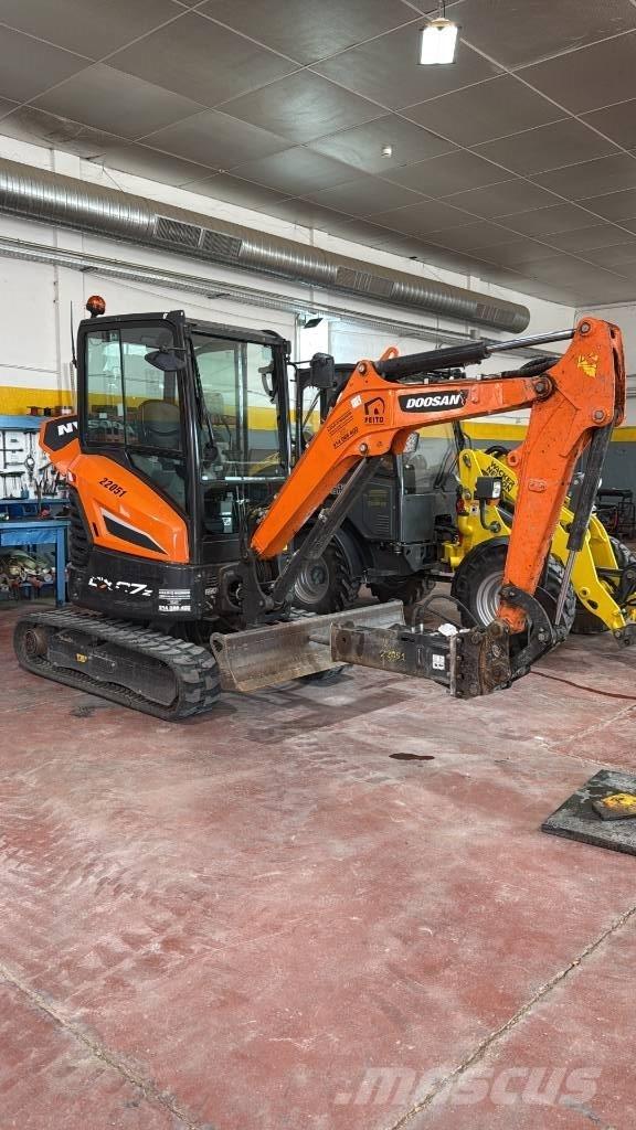 Doosan DX 27 Z Minikoparki