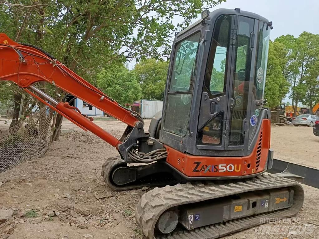 Hitachi ZX50U Minikoparki