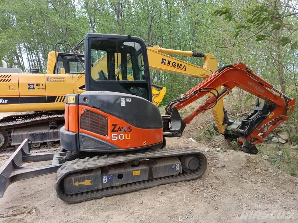 Hitachi ZX50U Minikoparki