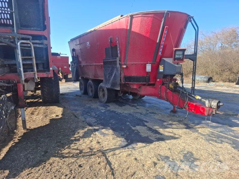 JF FEEDER VM 38 Karmniki dla zwierzat