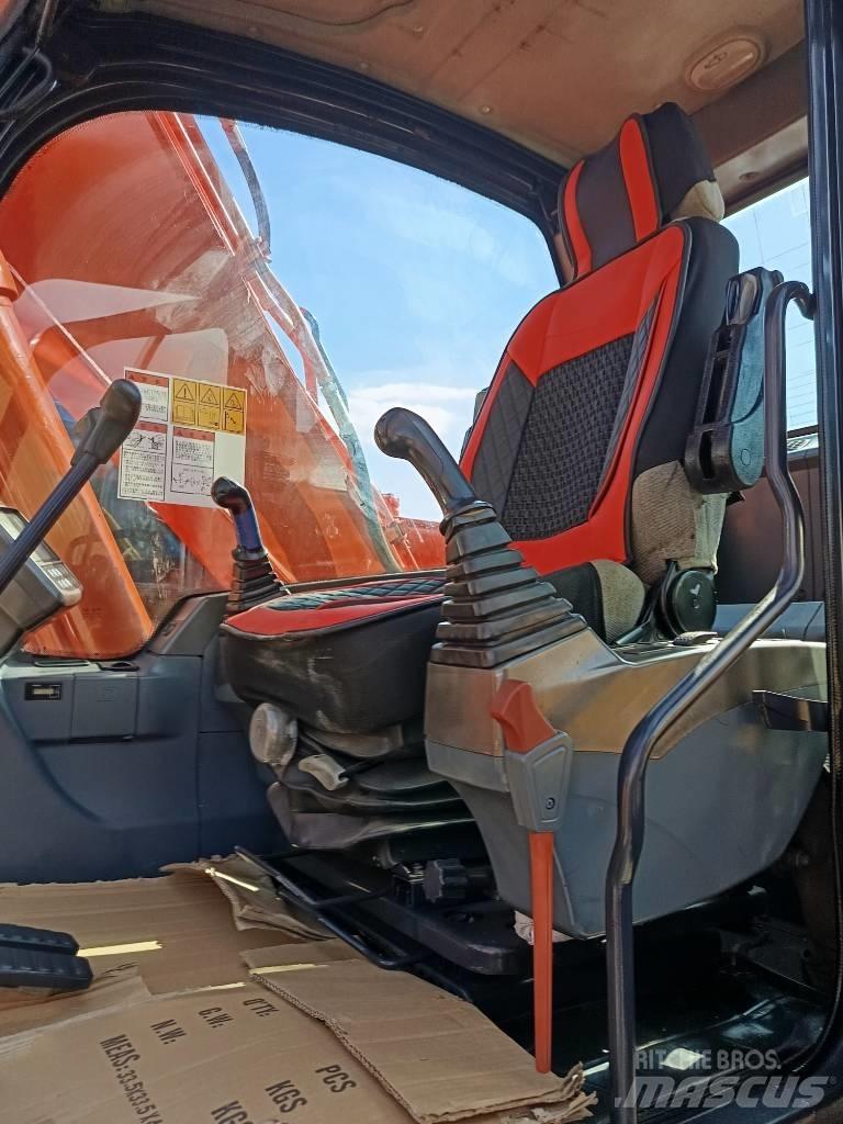 Doosan DX150 LC Koparki gąsienicowe