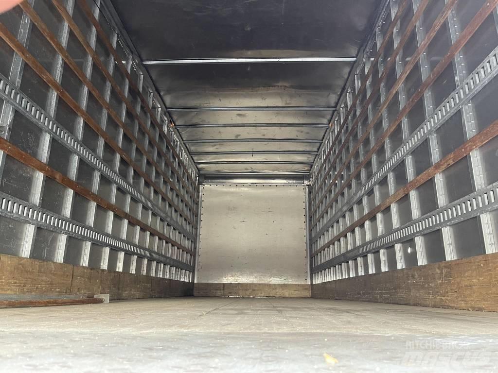 International 4300 Samochody ciężarowe ze skrzynią zamkniętą