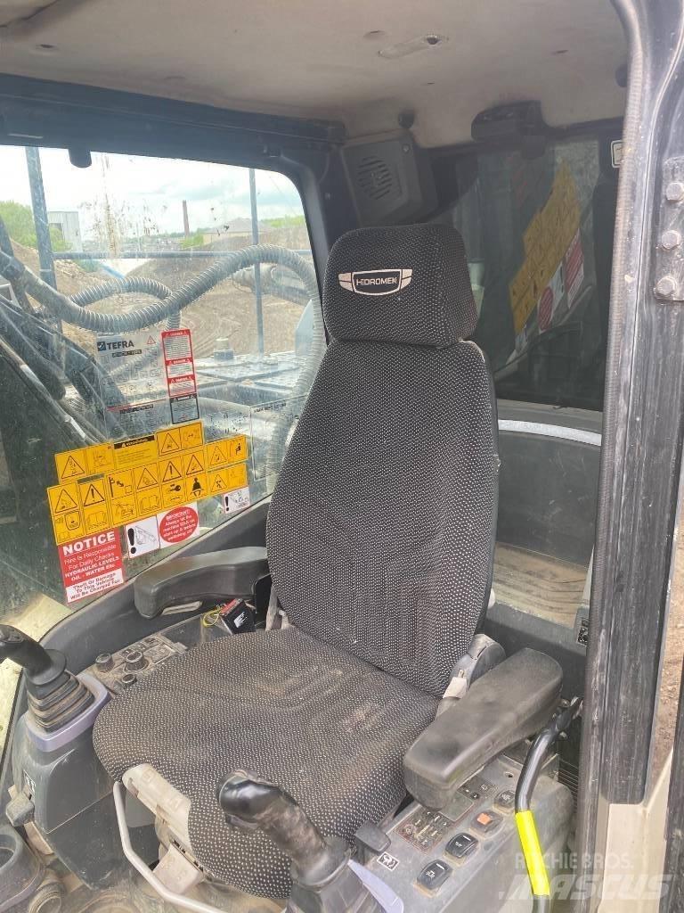 Hidromek HMK 220 LC Koparki gąsienicowe