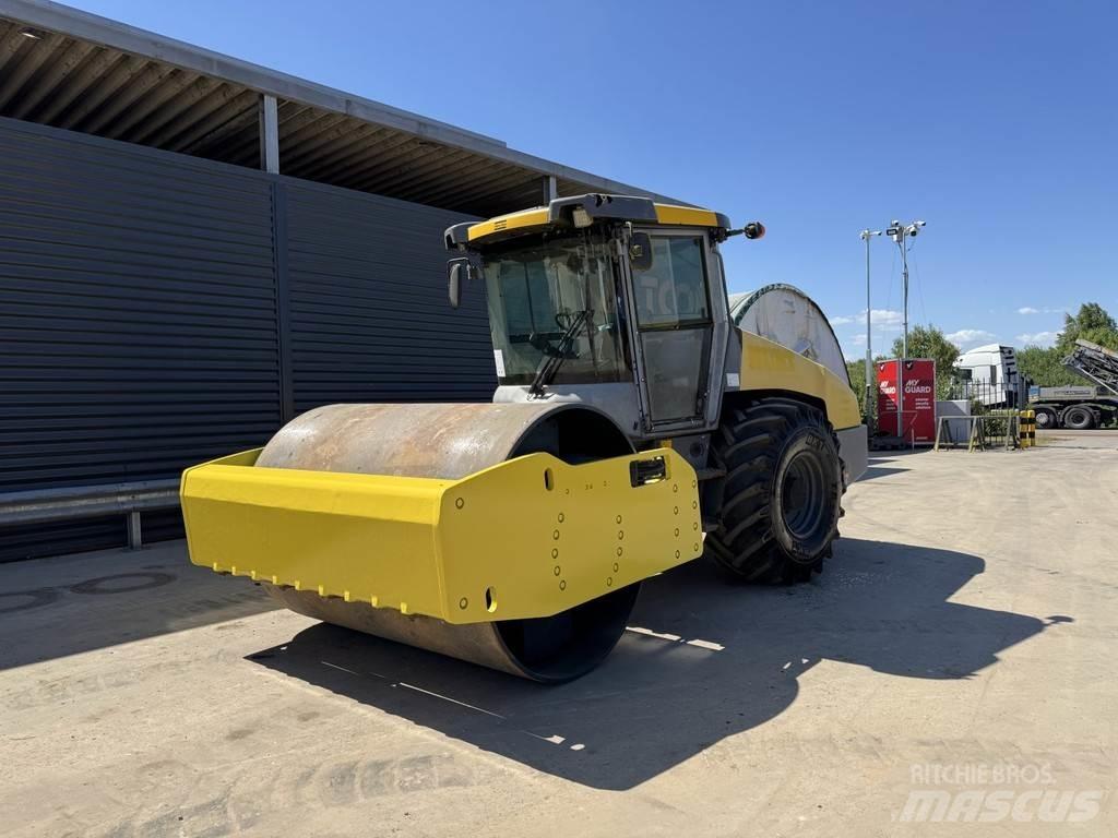 Dynapac CA3500D Walce jednobębnowe
