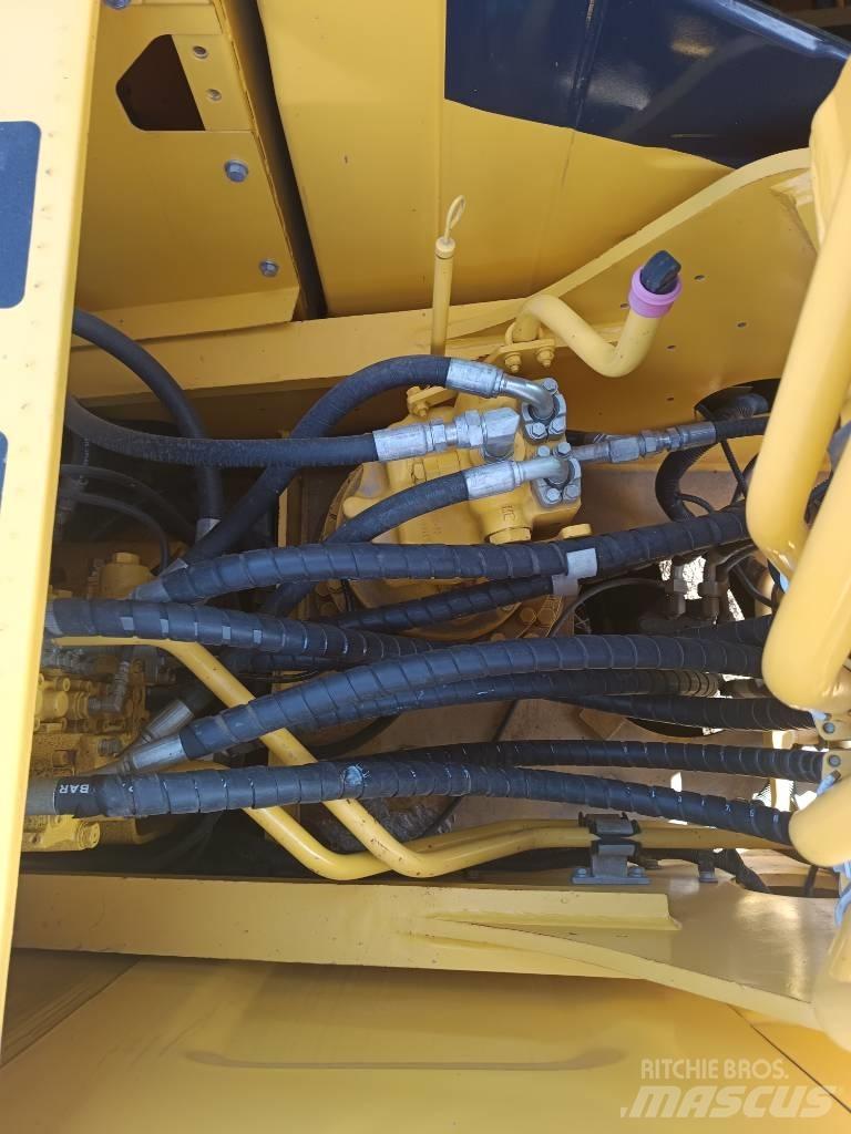 Komatsu PC 200 Koparki gąsienicowe