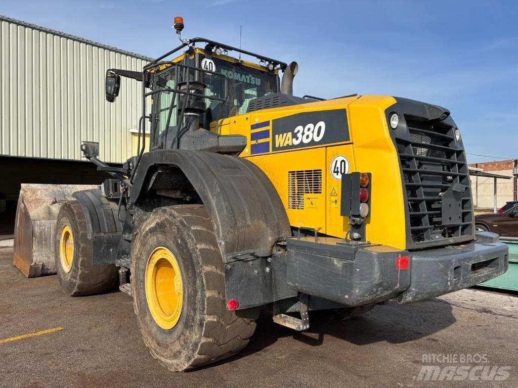 Komatsu WA 380-8 Ładowarki kołowe