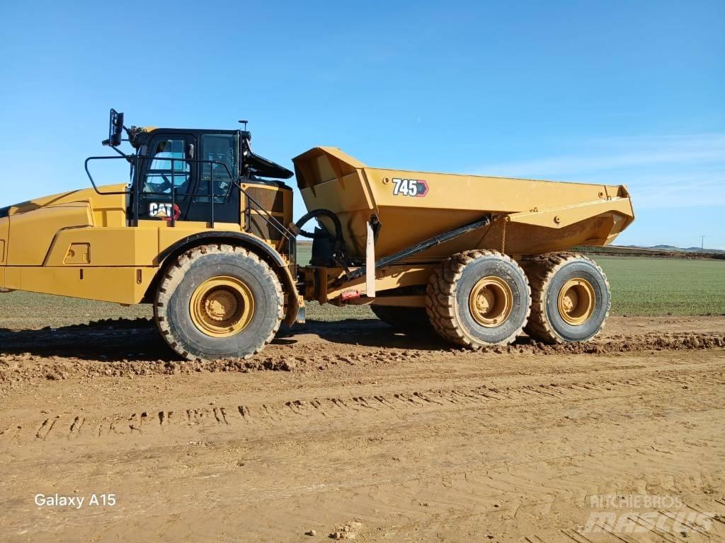 CAT 745 Wozidła przegubowe