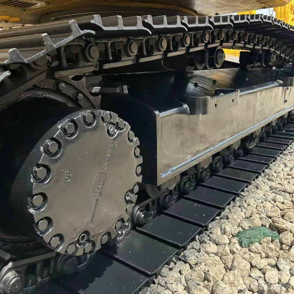 Komatsu PC 200-8 Koparki gąsienicowe