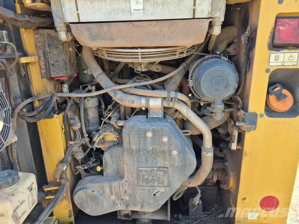CAT 249 D Ładowarki burtowe