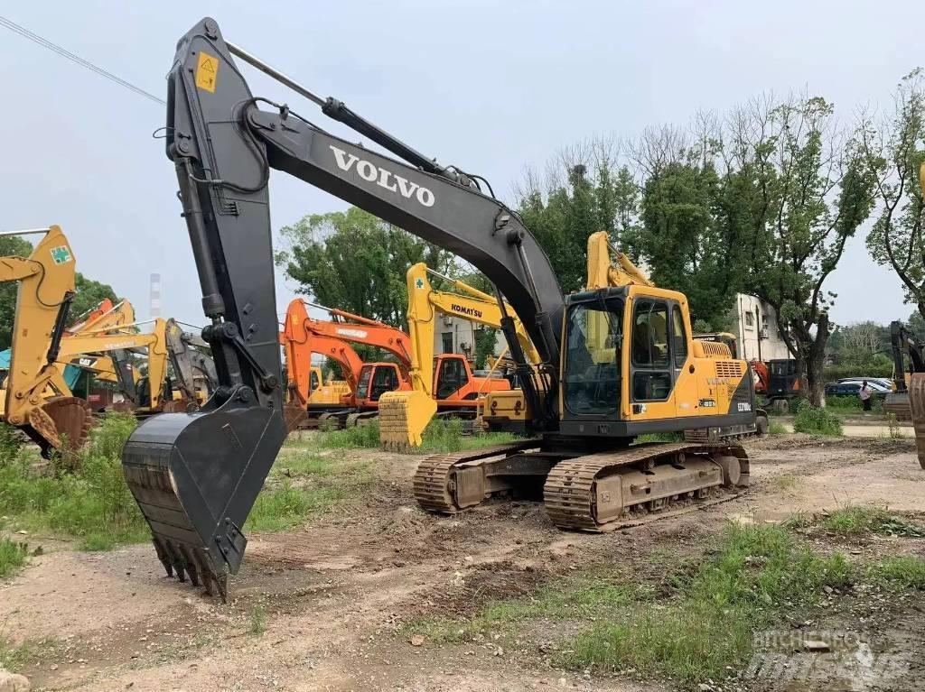 Volvo EC210D Koparki gąsienicowe