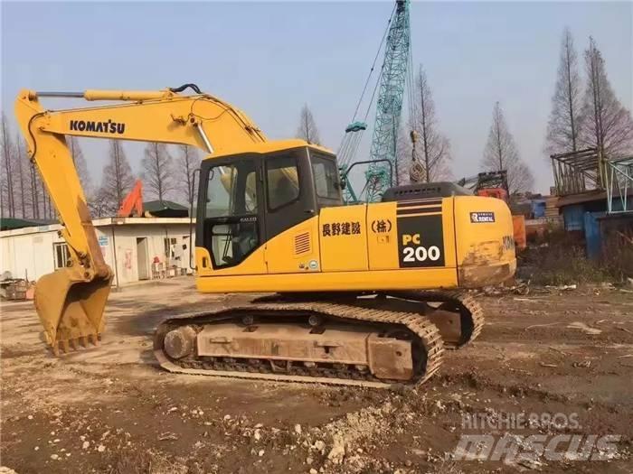 Komatsu PC 200-7 Koparki gąsienicowe