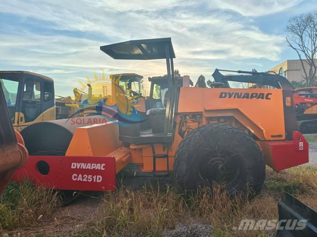 Dynapac CA 251 D Walce jednobębnowe