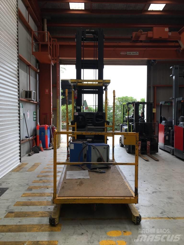Hyster R30XMF2 Wózki kompletacyjne wysoko unoszące