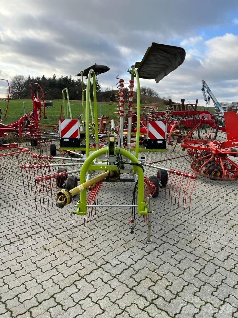 CLAAS Liner 450 Zgrabiarki i przetrząsacze