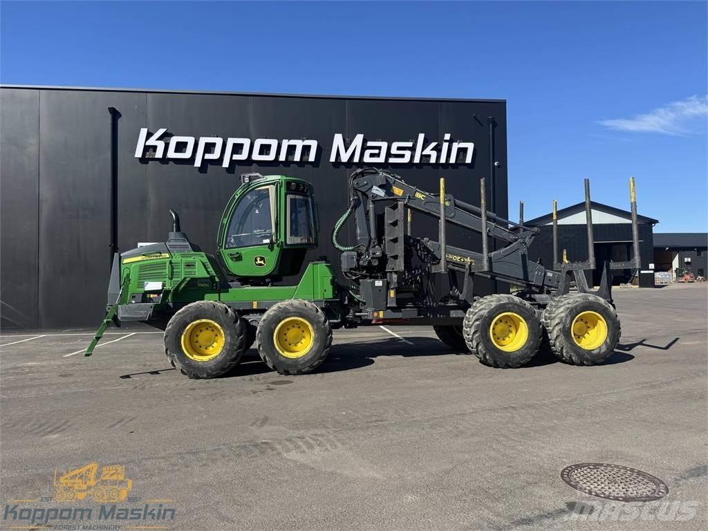 John Deere 1110G Forwardery