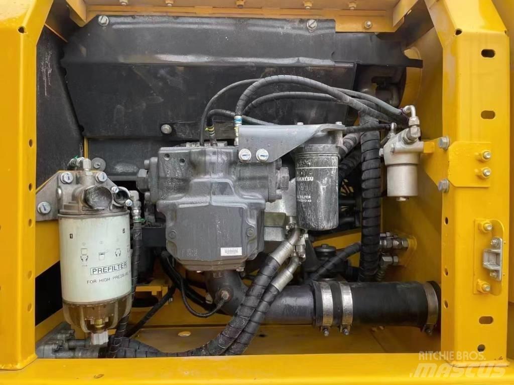 Komatsu PC220-8 Koparki gąsienicowe