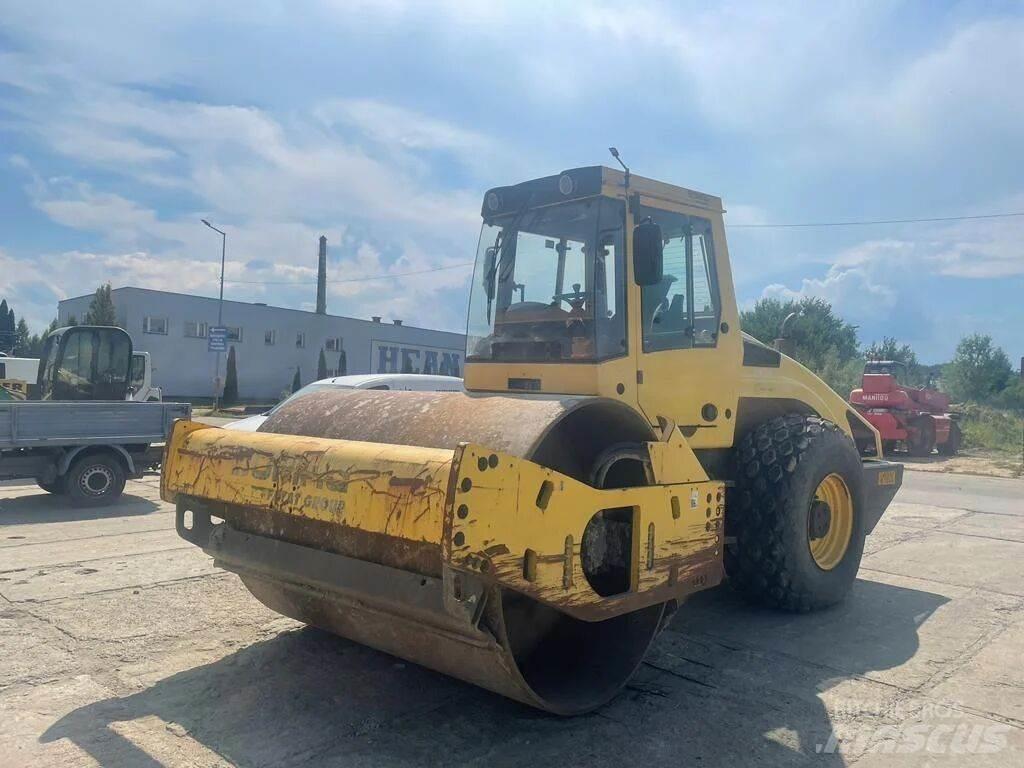 Bomag BW213 DH-4 Walce jednobębnowe