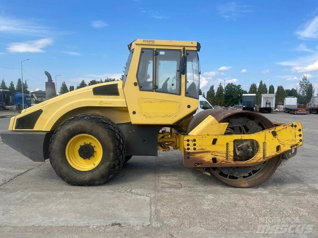 Bomag BW213 DH-4 Walce jednobębnowe