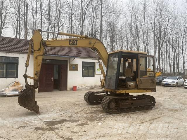 CAT E70B Koparki gąsienicowe