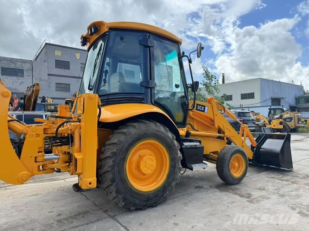JCB 3CX Koparko-ładowarki