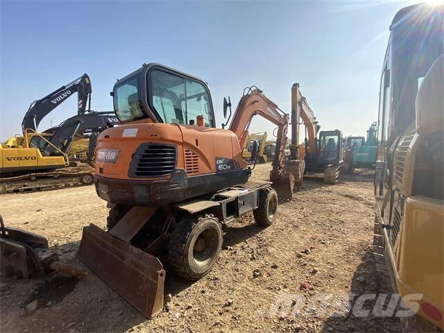 Doosan DX60W Koparki gąsienicowe