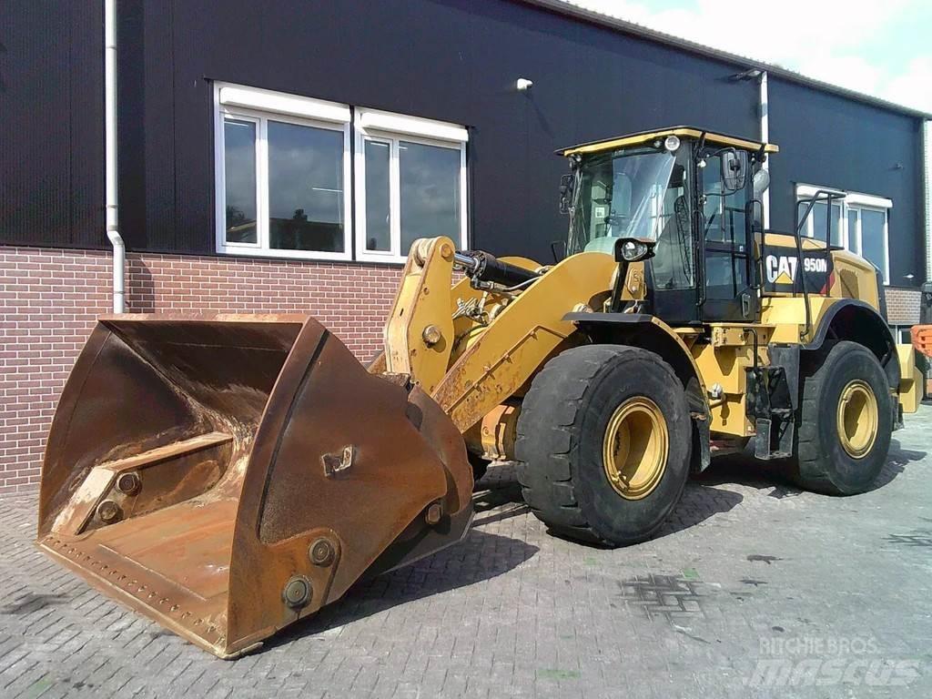 CAT 950M Ładowarki kołowe