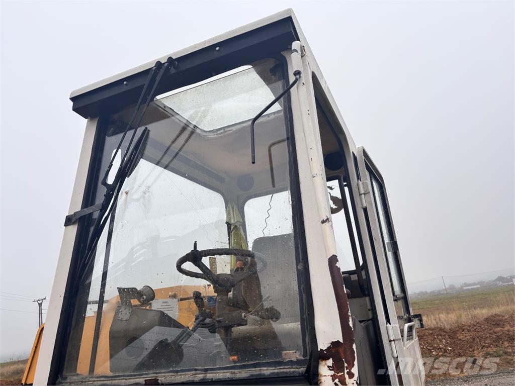 Liebherr A 310 B Maszyny budowlane - Inne