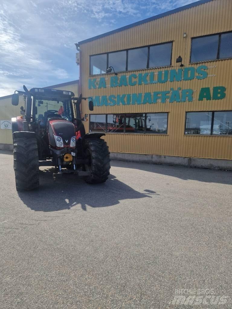 Valtra N143 Ciągniki rolnicze
