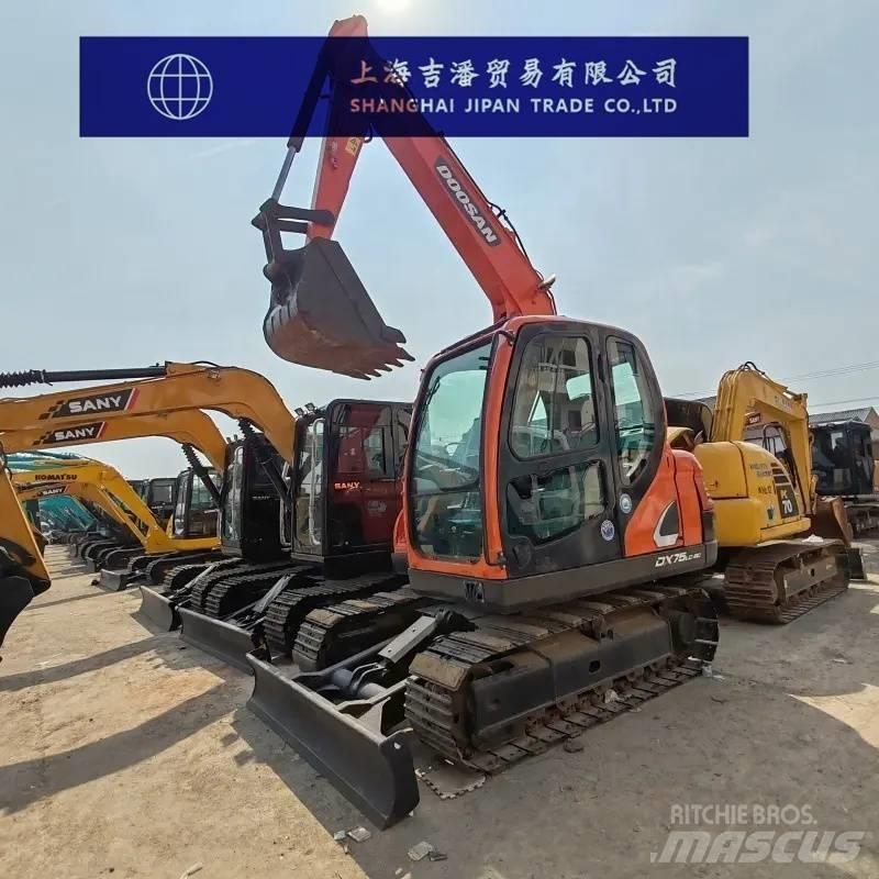 Doosan DX 75 Minikoparki