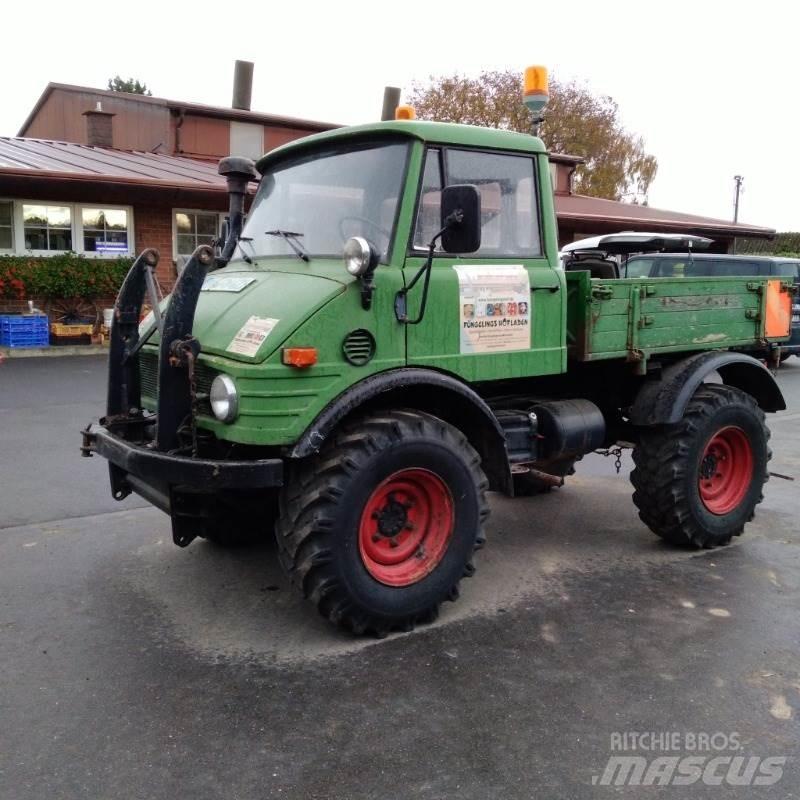 Mercedes-Benz U421 Ciągniki rolnicze