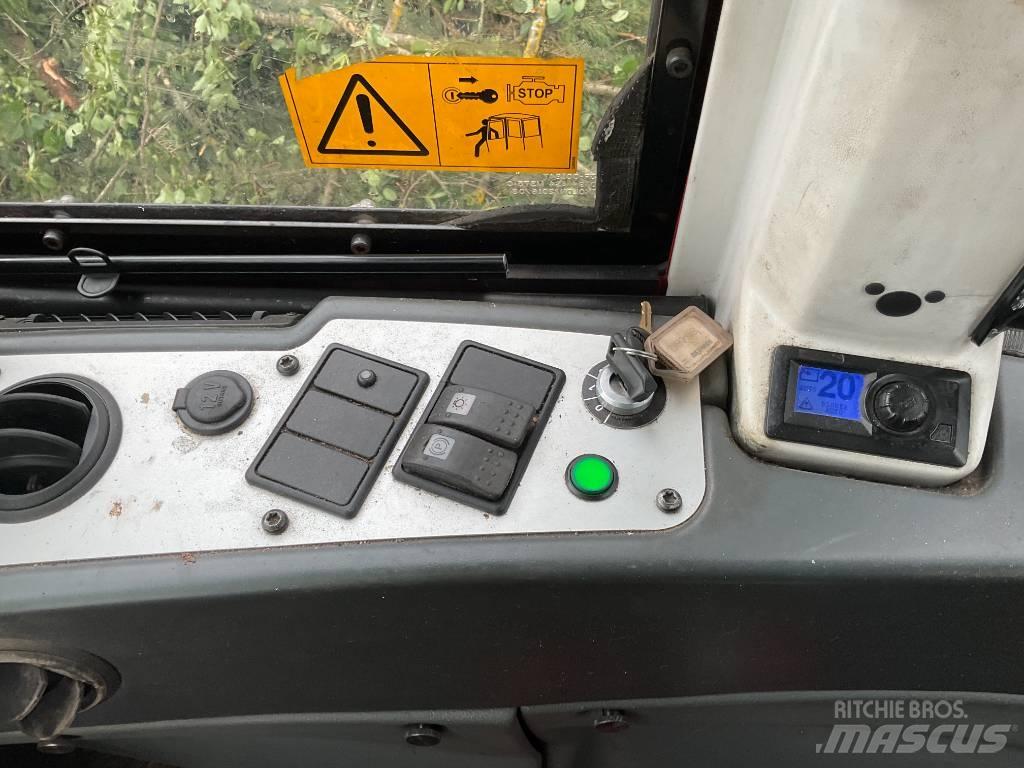 Komatsu 845 Forwardery